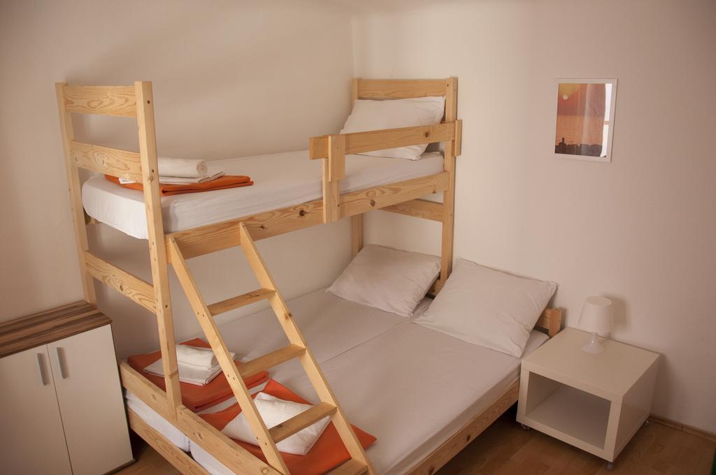 Hostel Piran Piran
